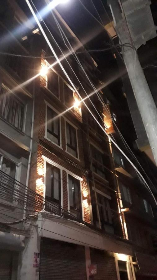 Looniva Guest House Lalitpur Екстериор снимка