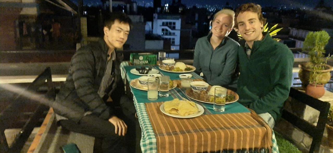 Looniva Guest House Lalitpur Екстериор снимка