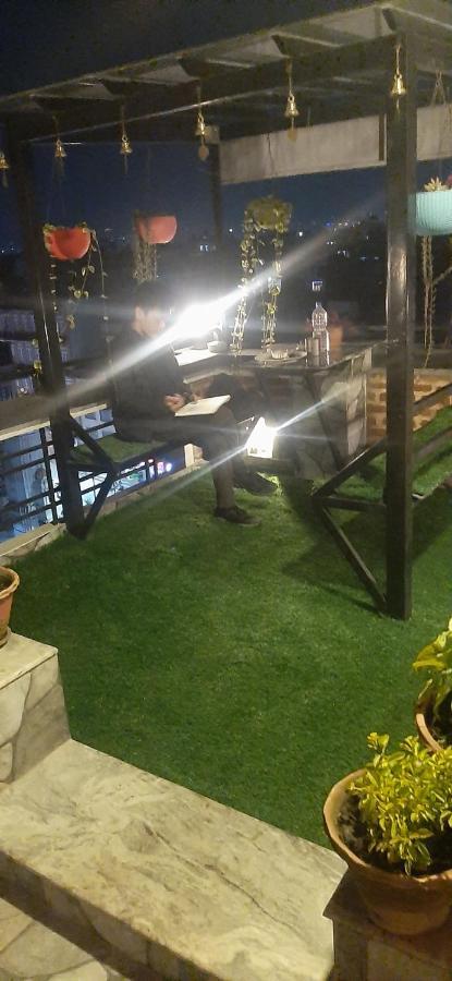 Looniva Guest House Lalitpur Екстериор снимка
