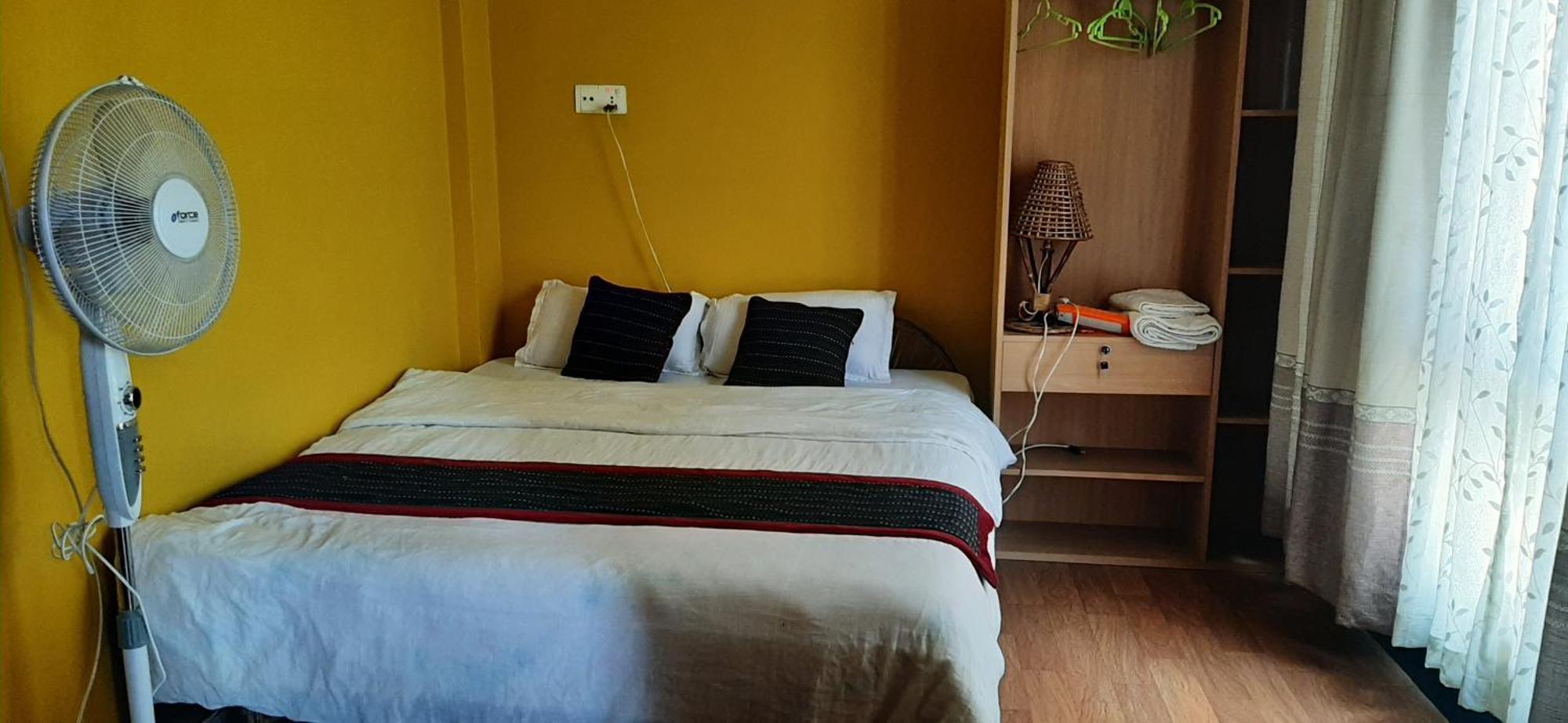 Looniva Guest House Lalitpur Екстериор снимка