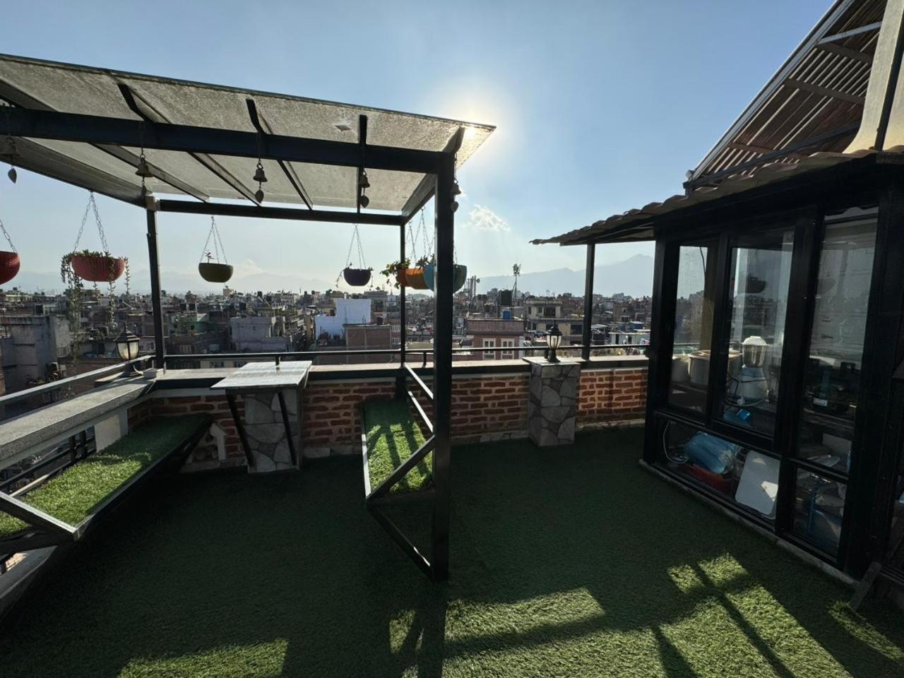 Looniva Guest House Lalitpur Стая снимка